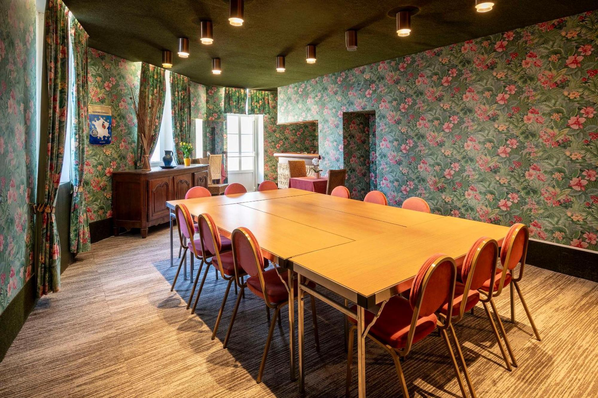 Best Western De Diane Nevers Luaran gambar